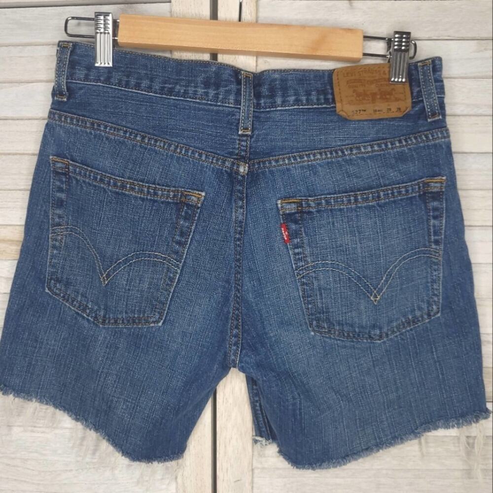 💛3/$15 Levi's Cut Off Shorts 29 Waist Womens Jean Denim 6 8 Medium
